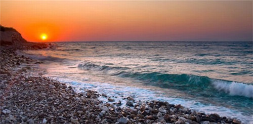 开家杭州小业量贩零食加盟店靠谱吗